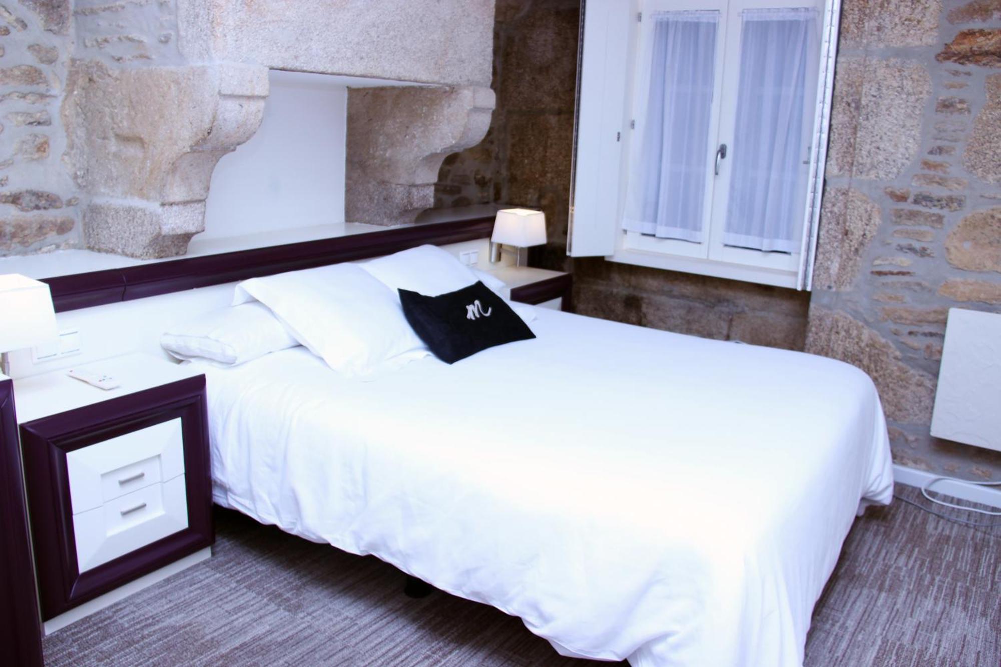 Hotel Montenegro Compostela 산티아고데콤포스텔라 외부 사진