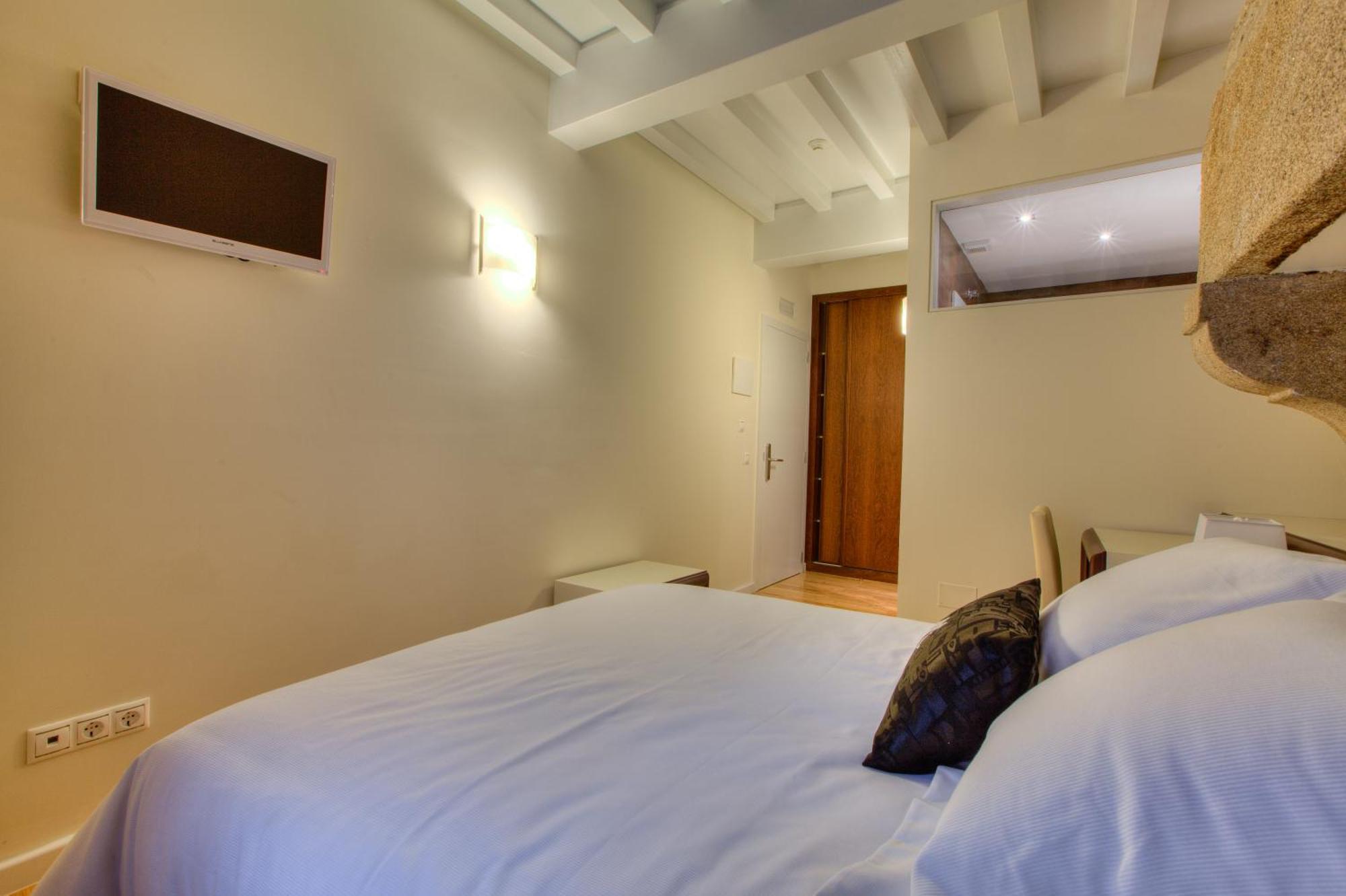 Hotel Montenegro Compostela 산티아고데콤포스텔라 외부 사진