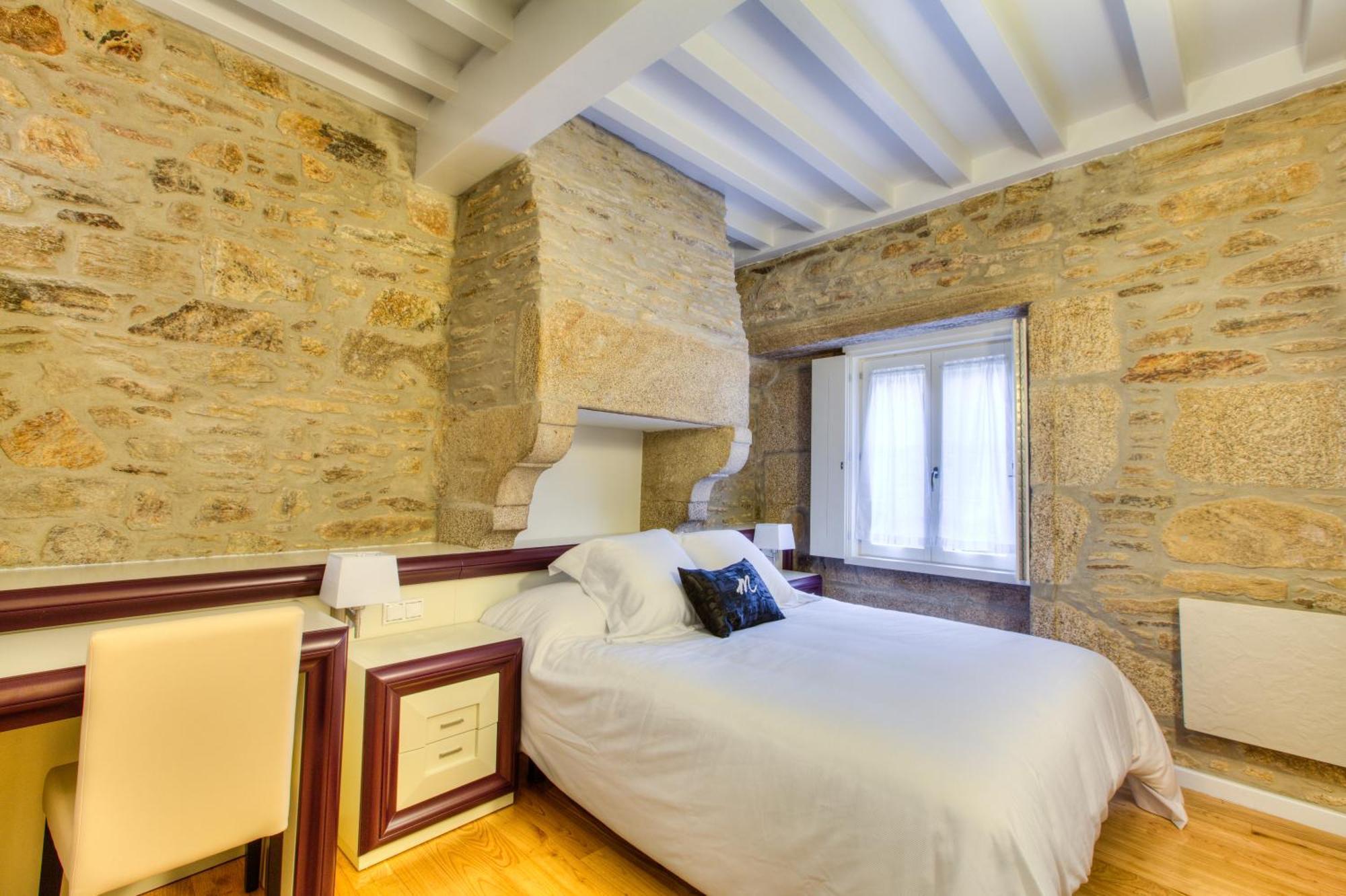 Hotel Montenegro Compostela 산티아고데콤포스텔라 외부 사진