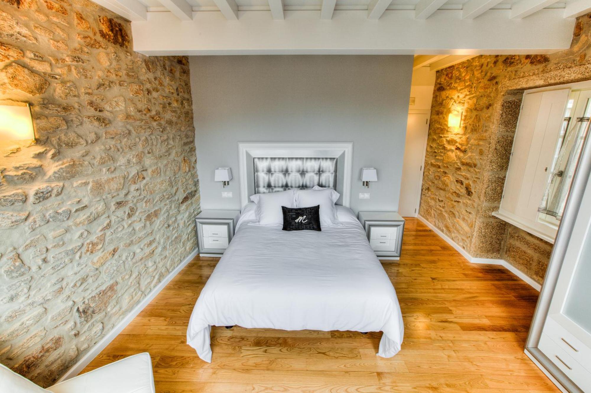 Hotel Montenegro Compostela 산티아고데콤포스텔라 외부 사진