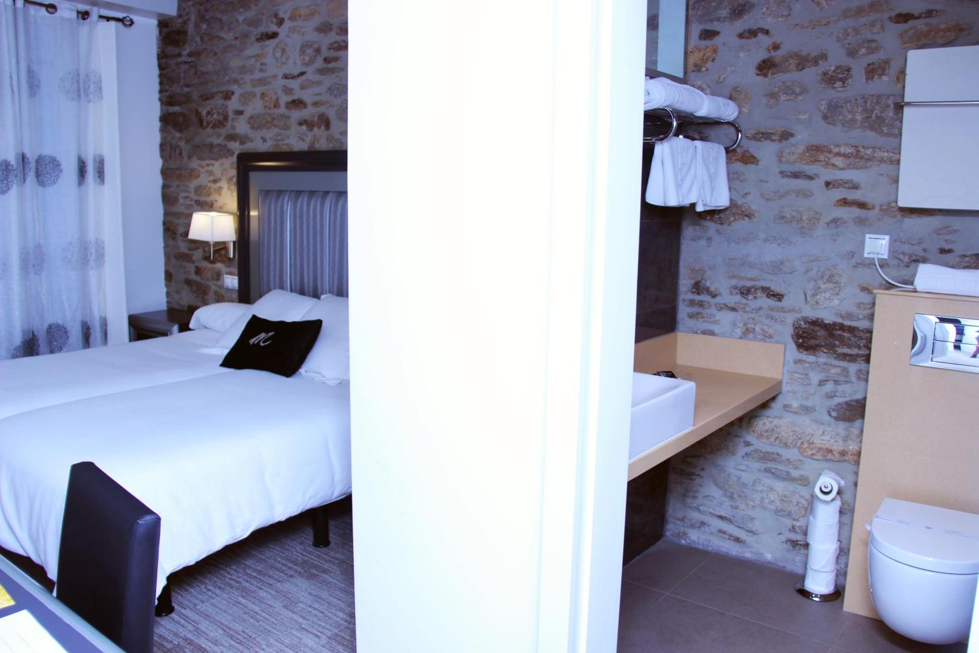 Hotel Montenegro Compostela 산티아고데콤포스텔라 외부 사진
