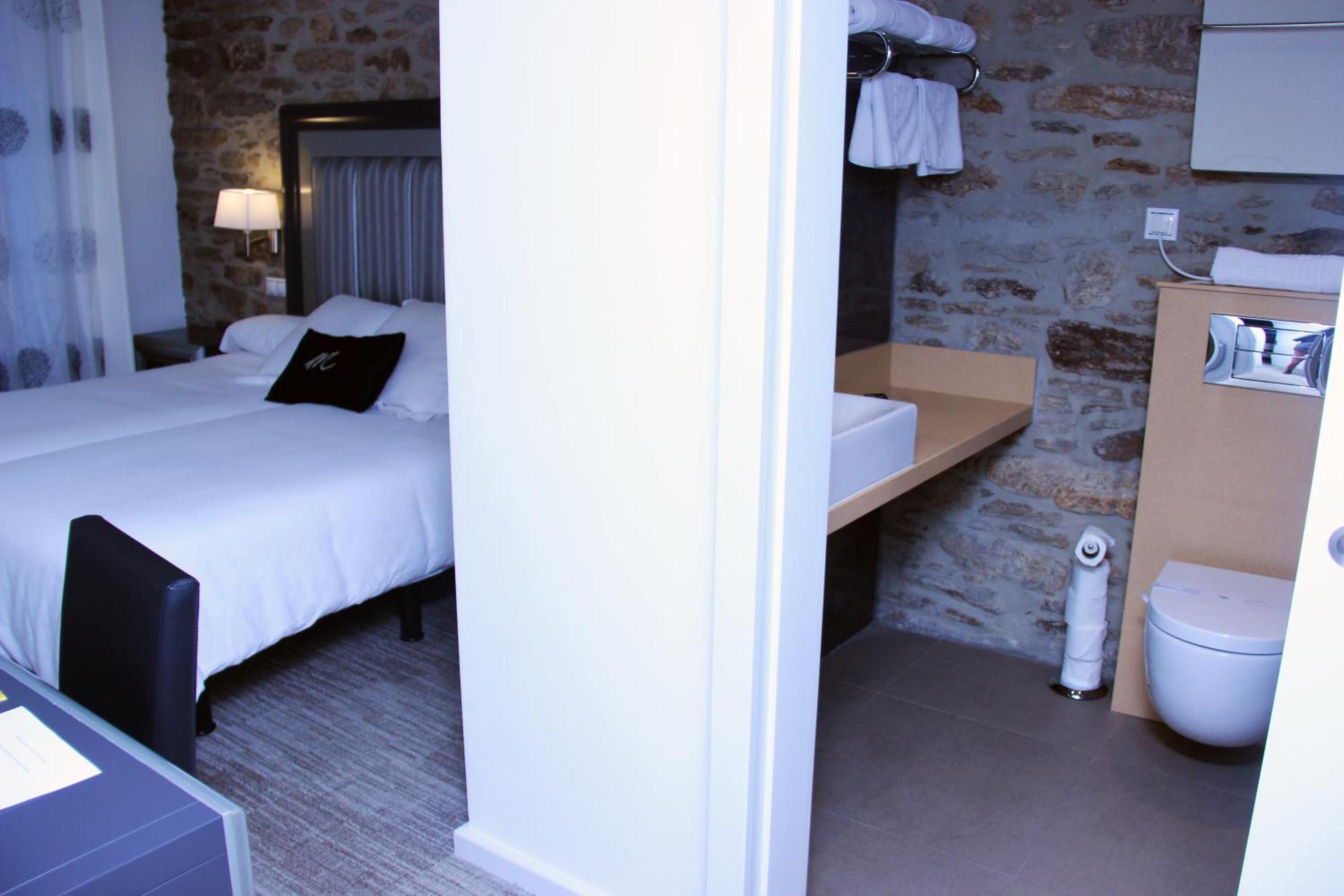 Hotel Montenegro Compostela 산티아고데콤포스텔라 외부 사진