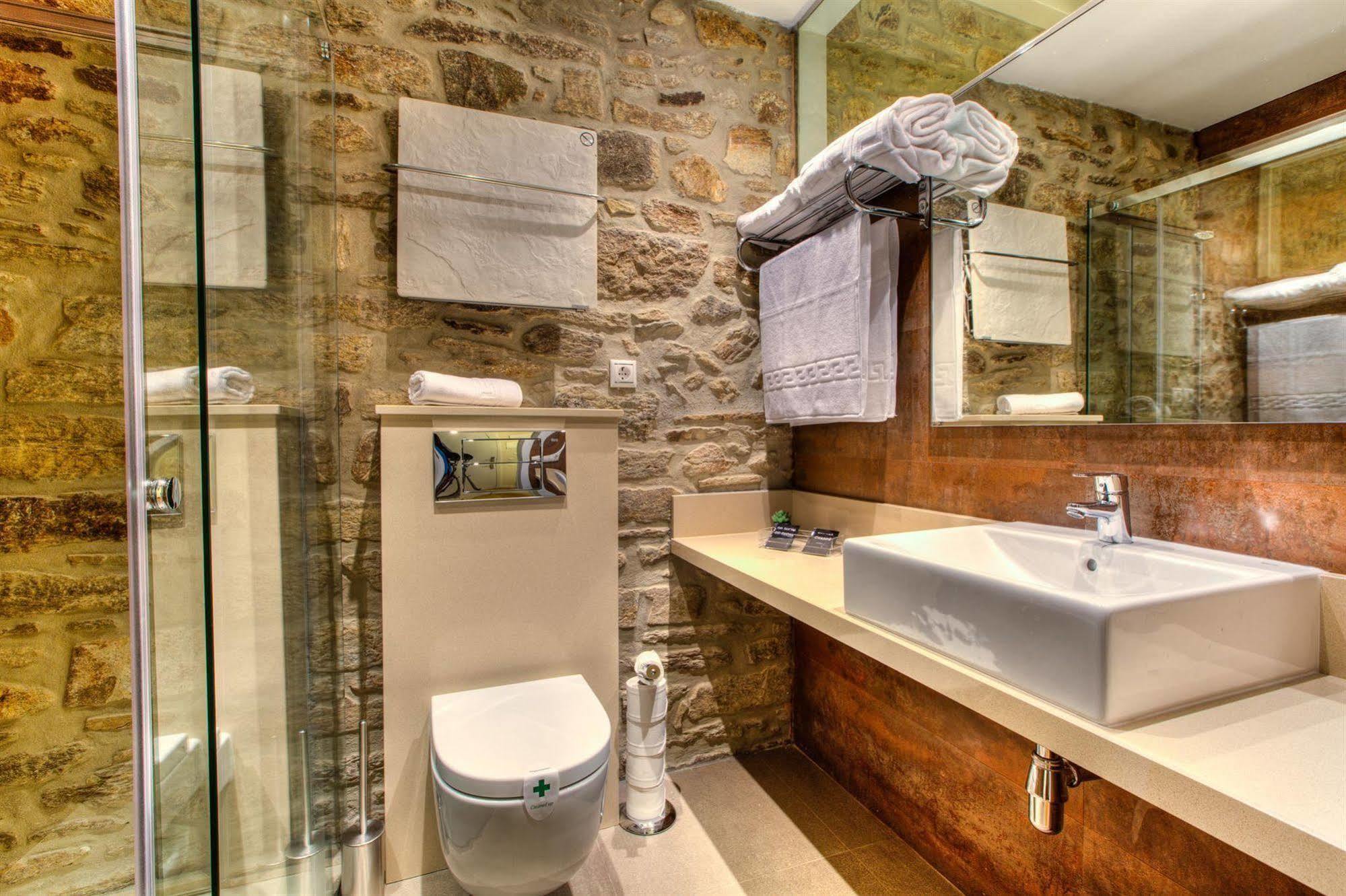 Hotel Montenegro Compostela 산티아고데콤포스텔라 외부 사진