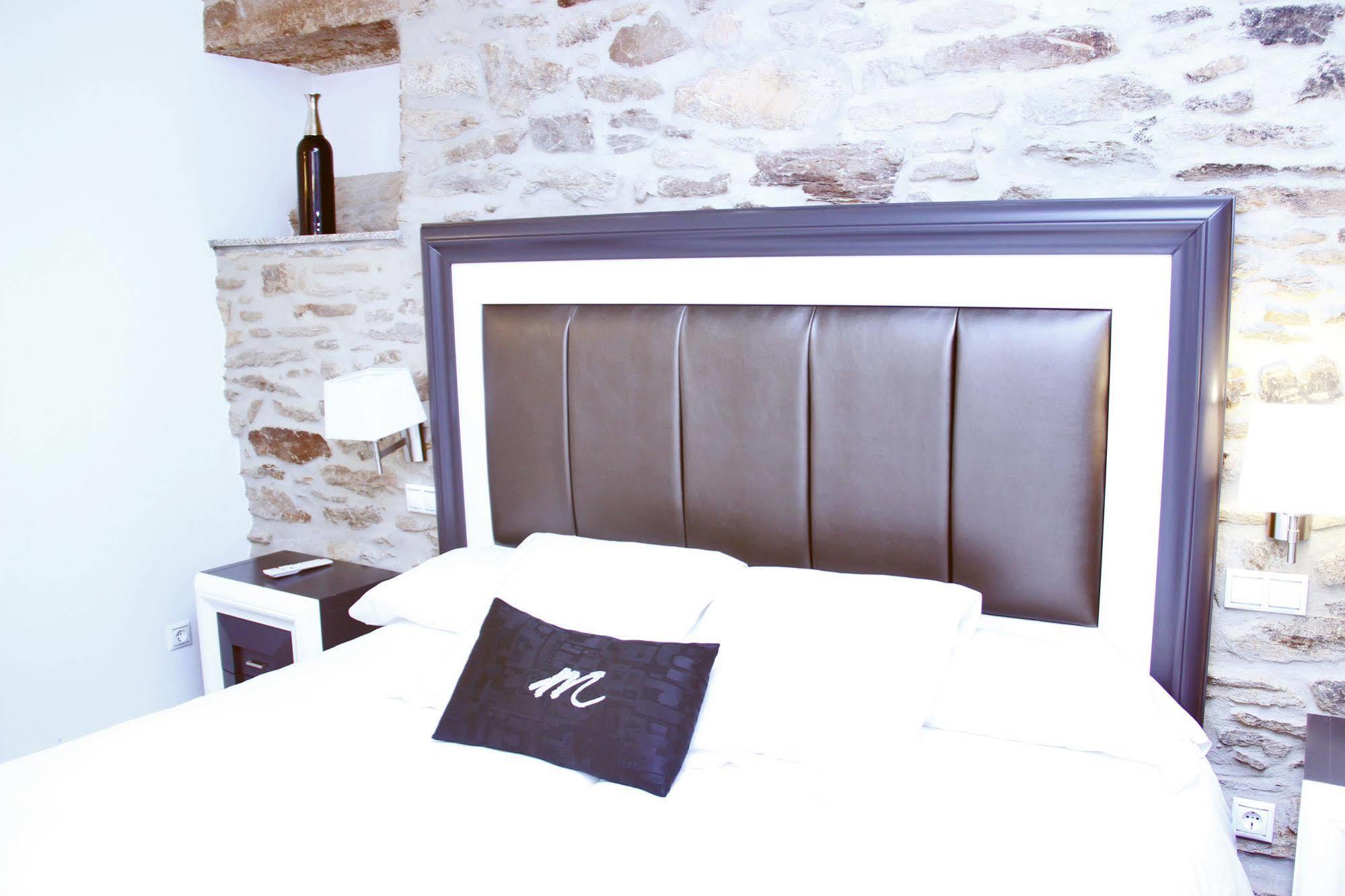 Hotel Montenegro Compostela 산티아고데콤포스텔라 외부 사진