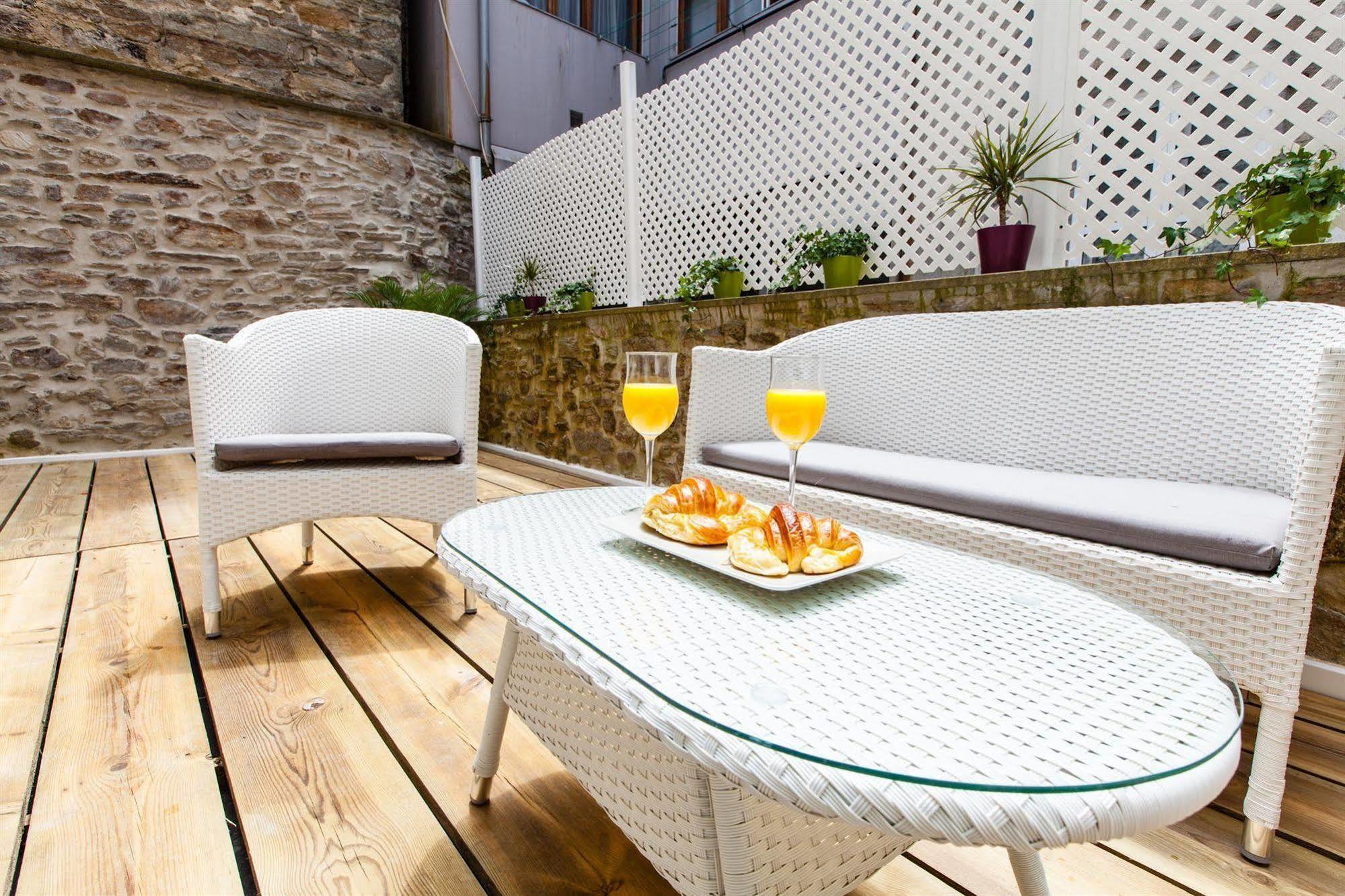 Hotel Montenegro Compostela 산티아고데콤포스텔라 외부 사진